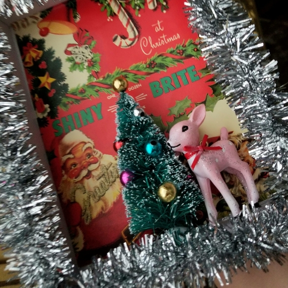 ❗Retro Shiny Brite Holiday Tinsel Shadow Box❗ - Picture 2 of 2